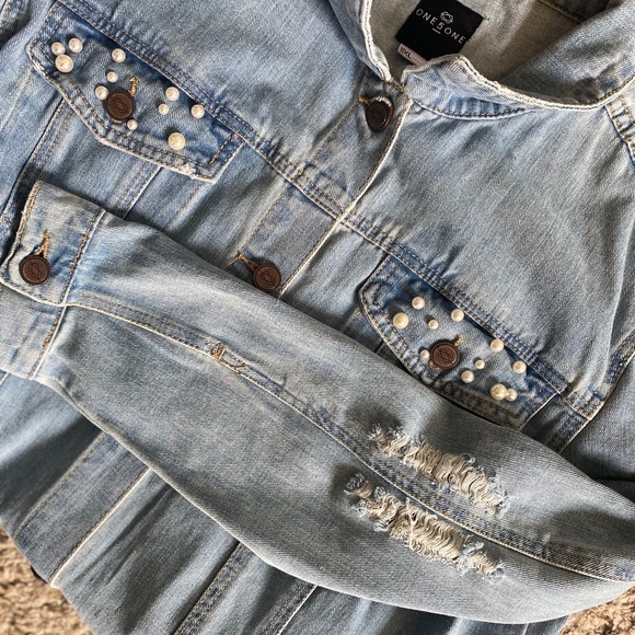 One5One Pearled Denim Light Blue Jacket EUC - Picture 14 of 15
